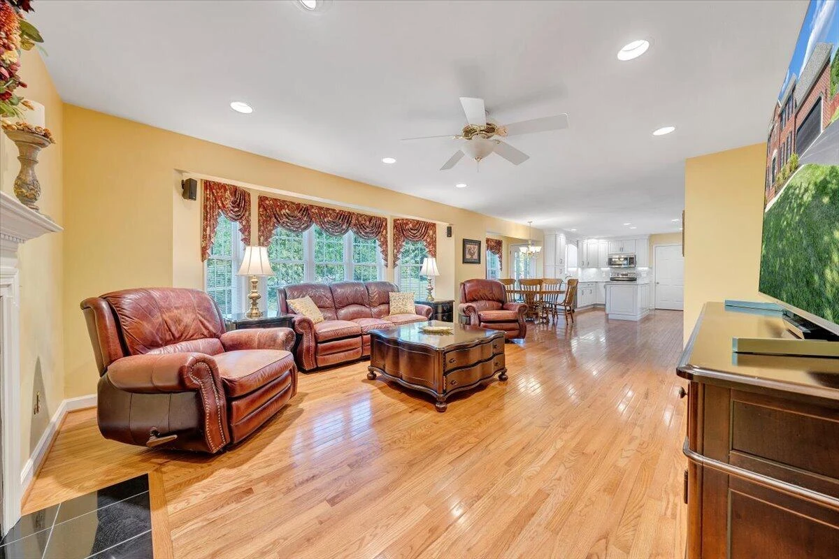 6204 Sandhurst DR - Photo 26