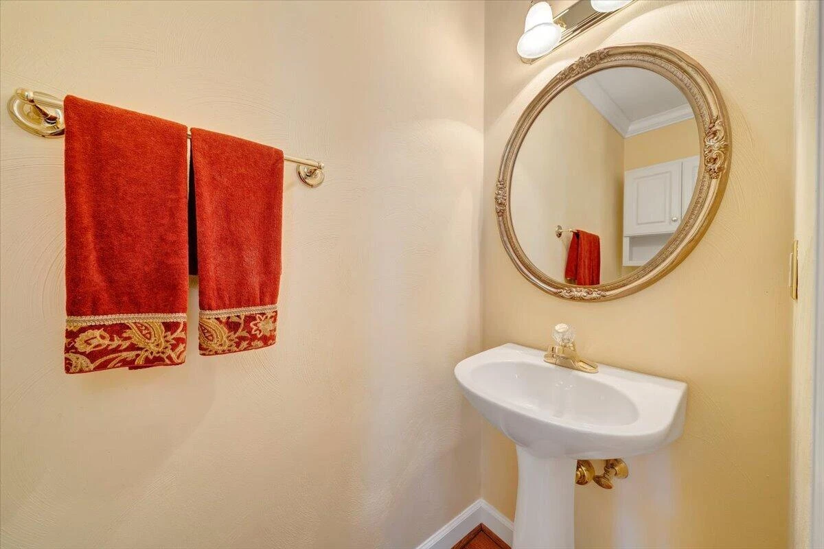 6204 Sandhurst DR - Photo 28