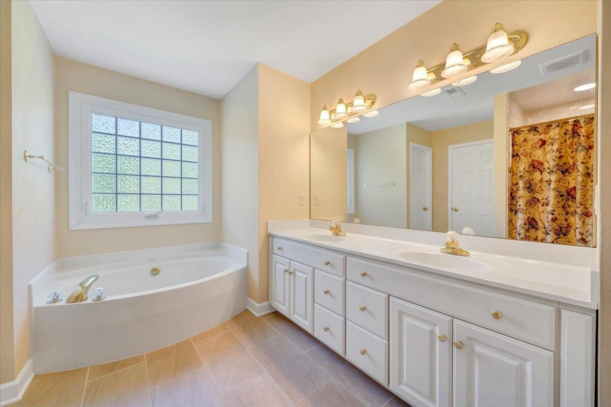 6204 Sandhurst DR - Photo 35
