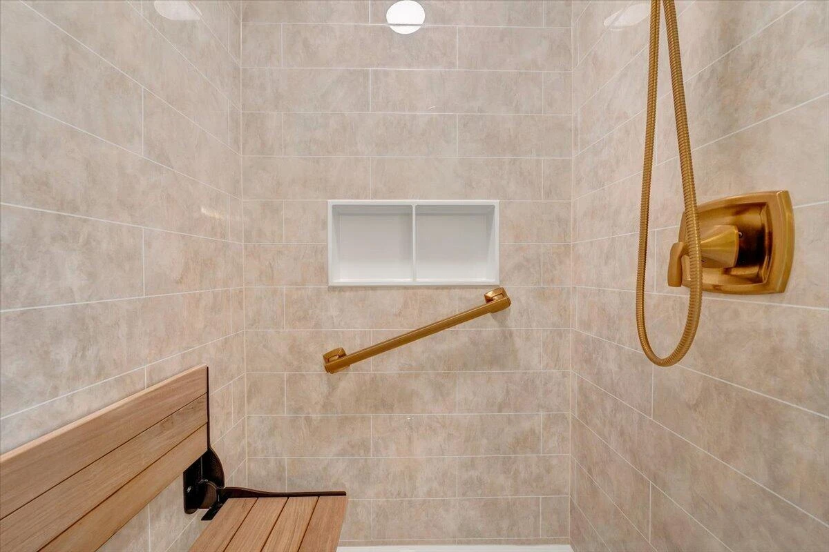 6204 Sandhurst DR - Photo 37