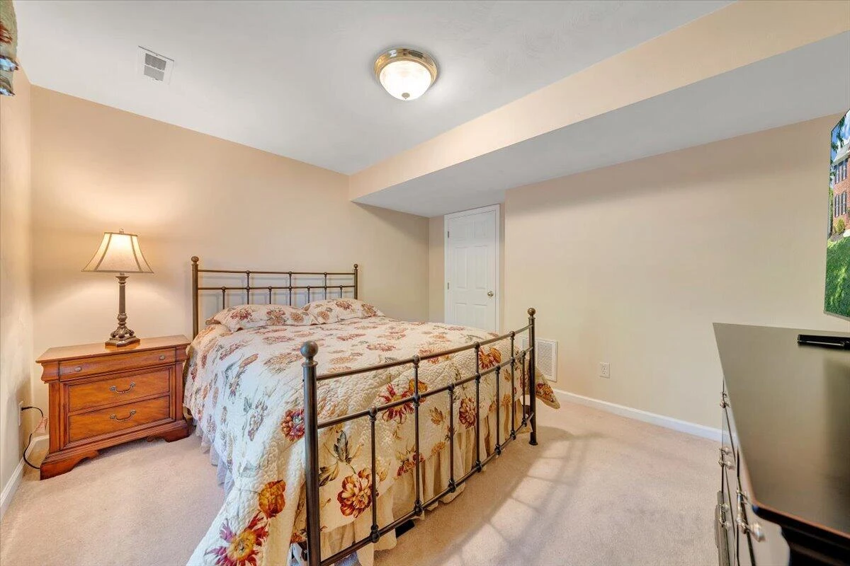 6204 Sandhurst DR - Photo 60
