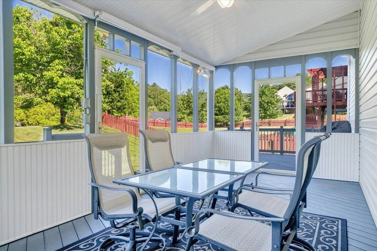 6204 Sandhurst DR - Photo 70