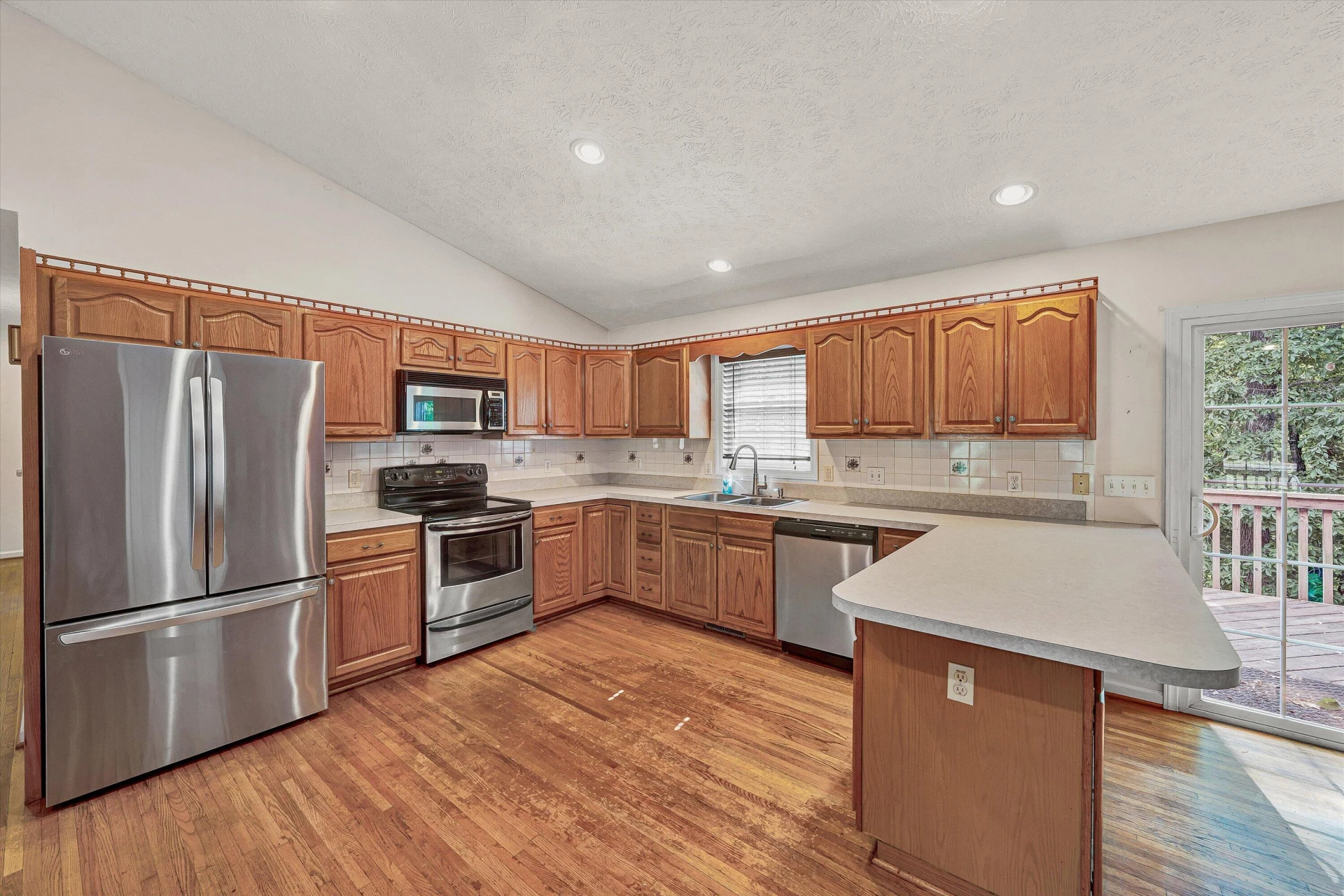 410 Middle Valley RD - Photo 11