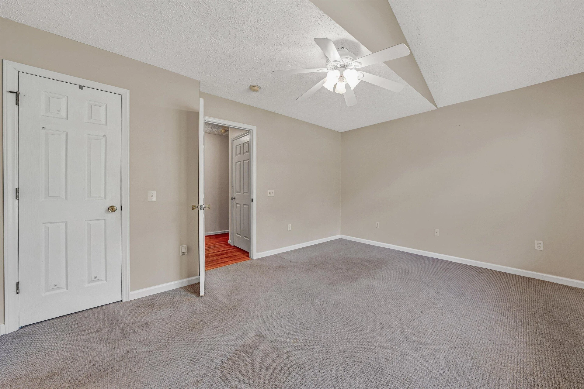 410 Middle Valley RD - Photo 18