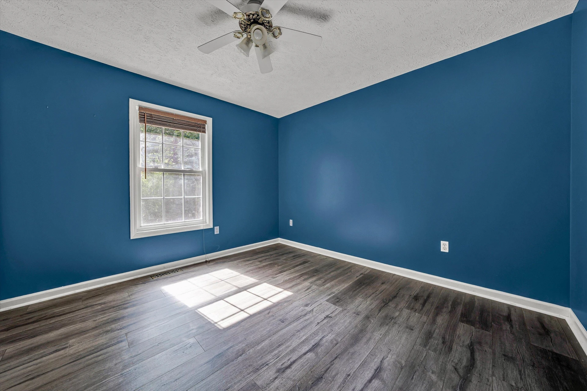 410 Middle Valley RD - Photo 22