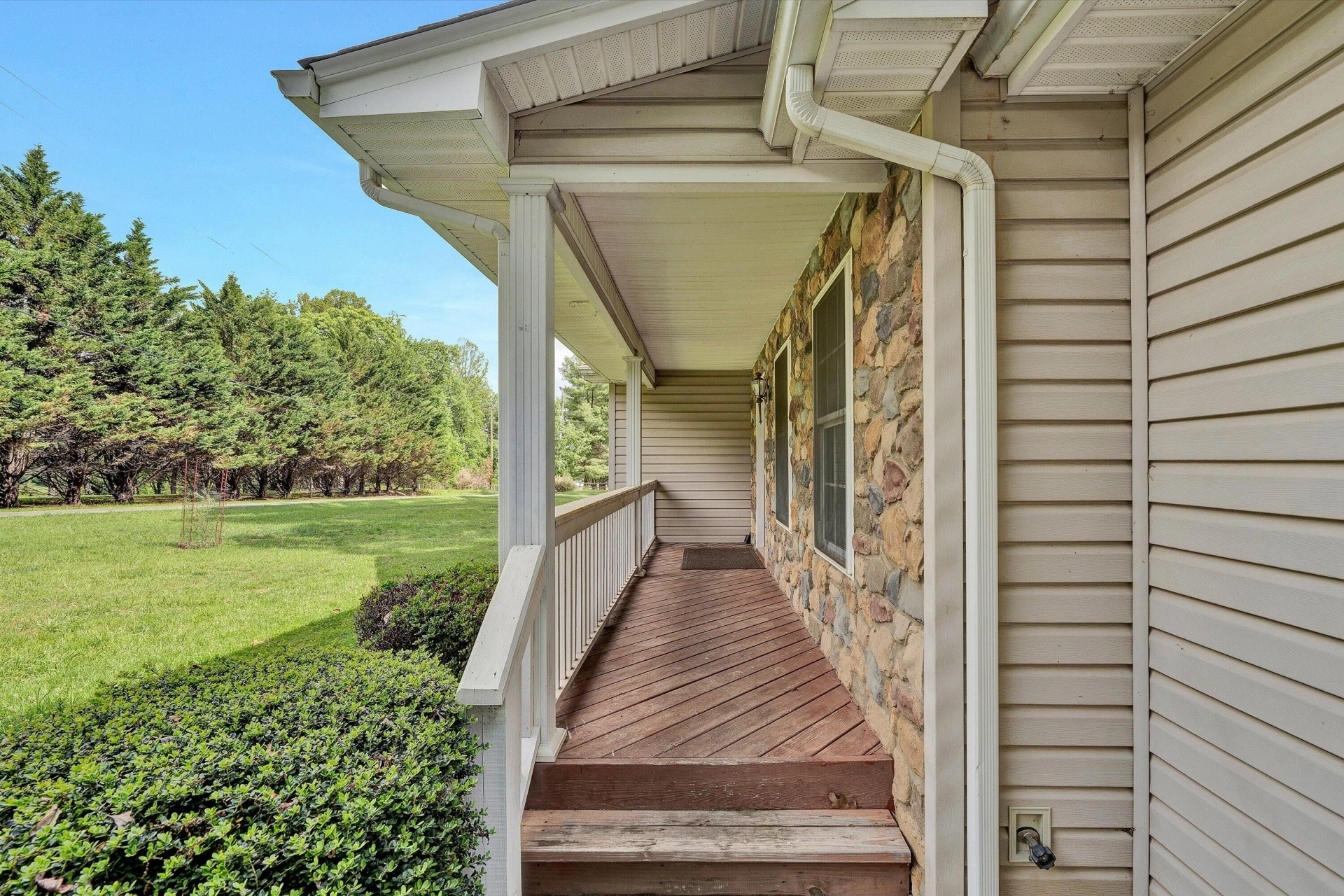 410 Middle Valley RD - Photo 4