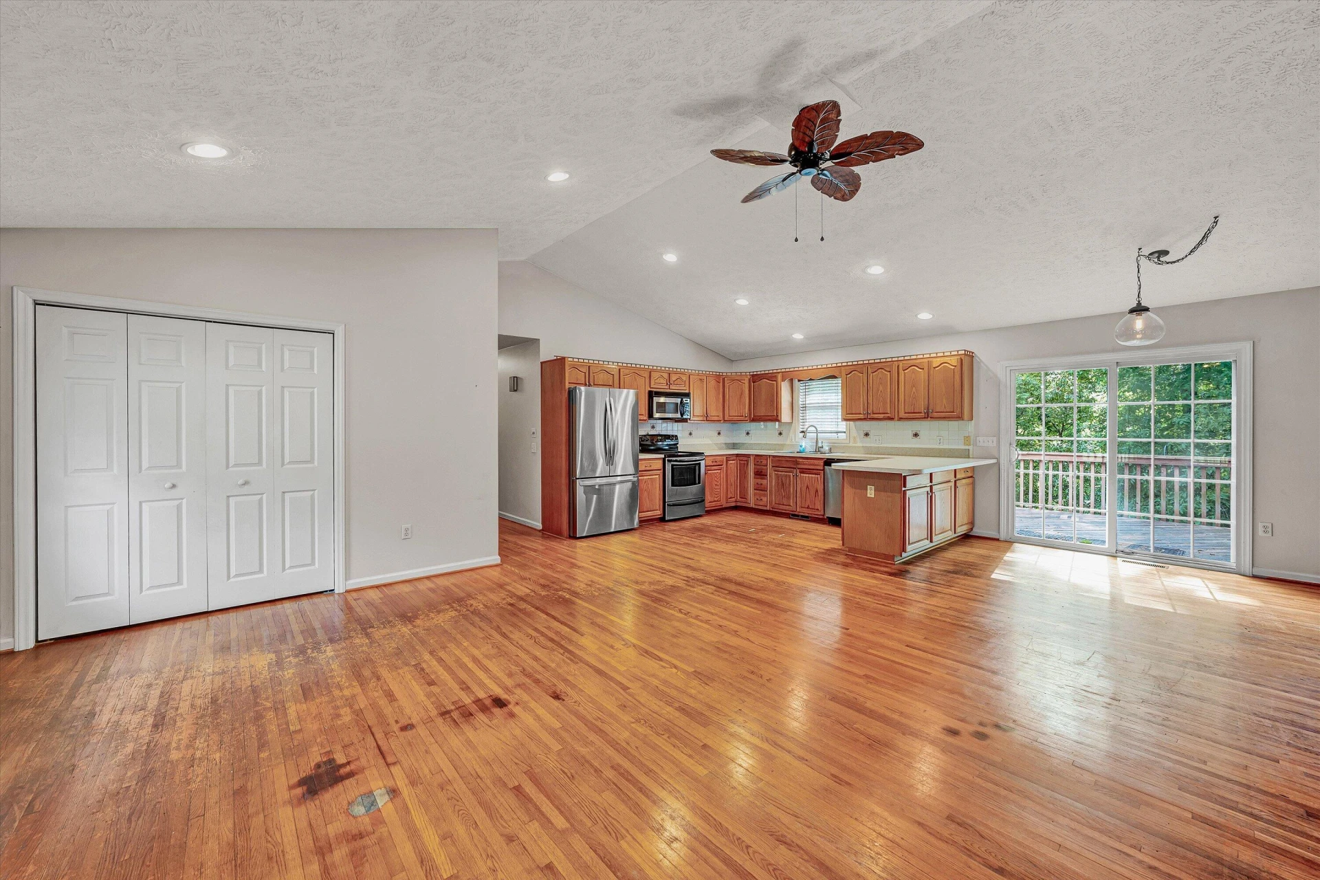 410 Middle Valley RD - Photo 8