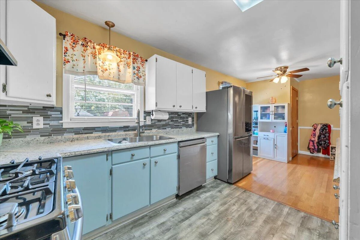 710 Anchor DR - Photo 14