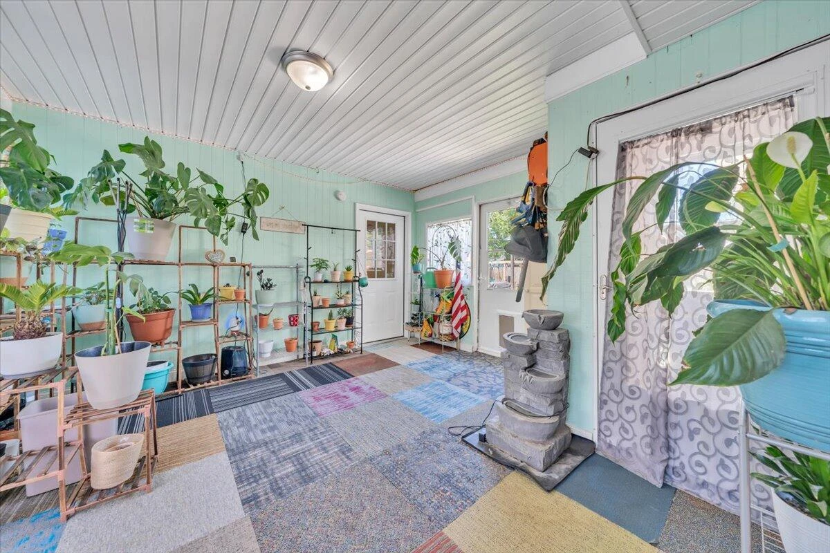 710 Anchor DR - Photo 18