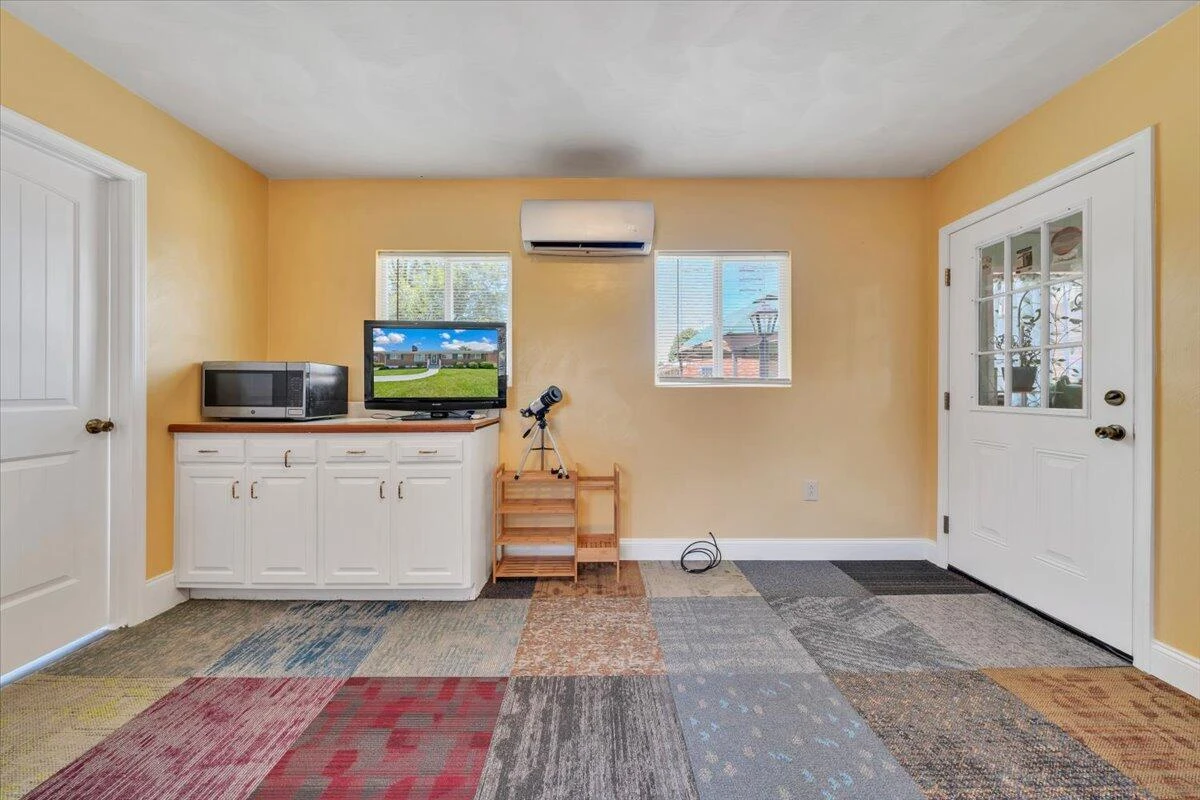710 Anchor DR - Photo 24