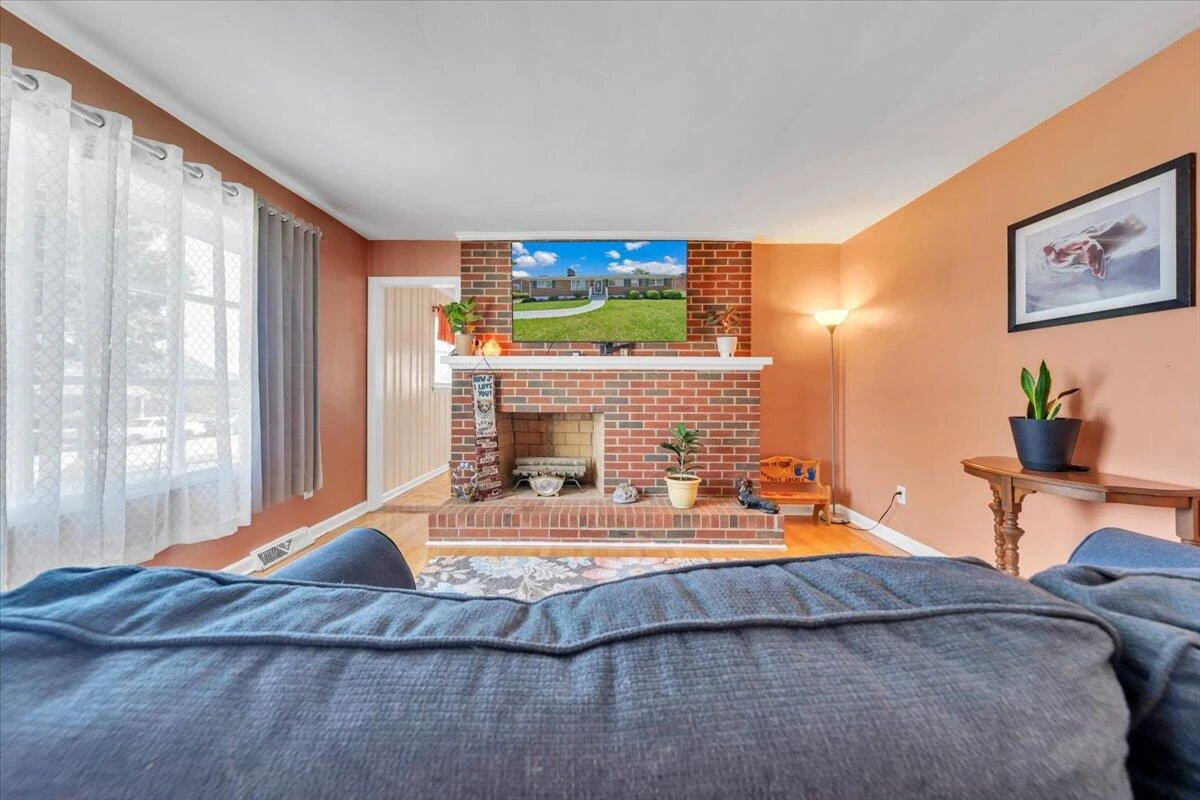 710 Anchor DR - Photo 4