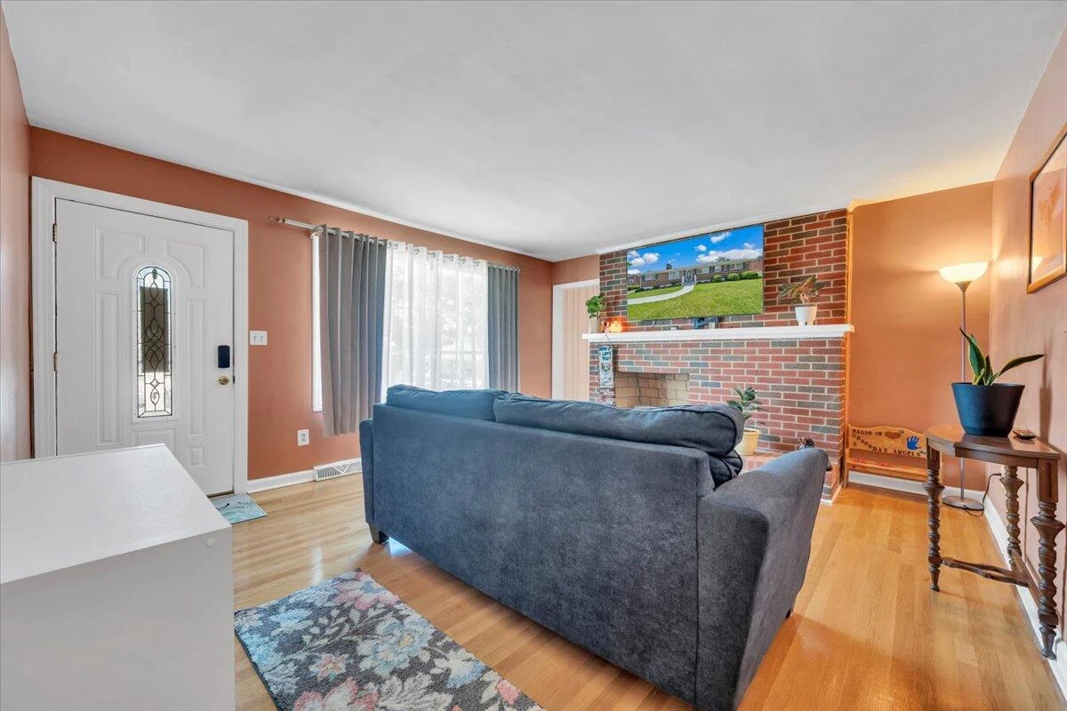 710 Anchor DR - Photo 5