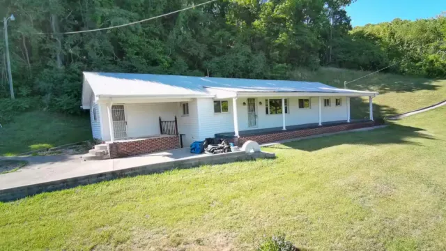 415 Stockpen Mountain RD
