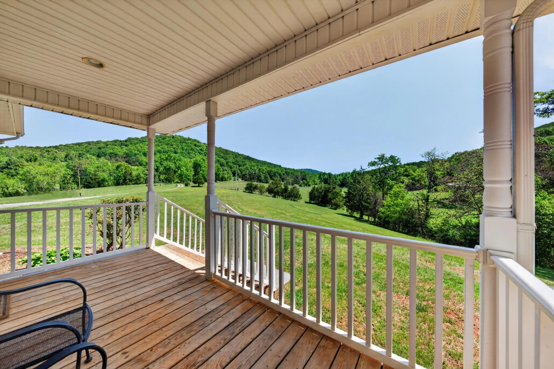 1633 Pilot Mountain RD - Photo 11