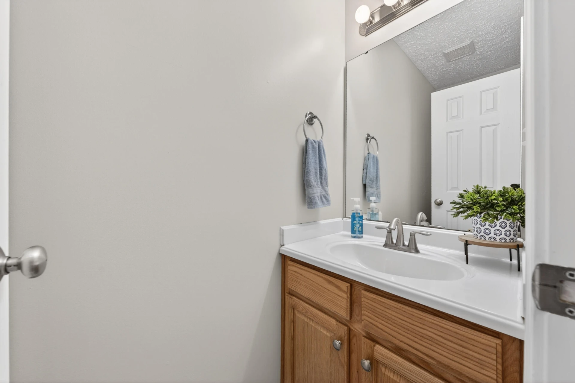 1633 Pilot Mountain RD - Photo 40