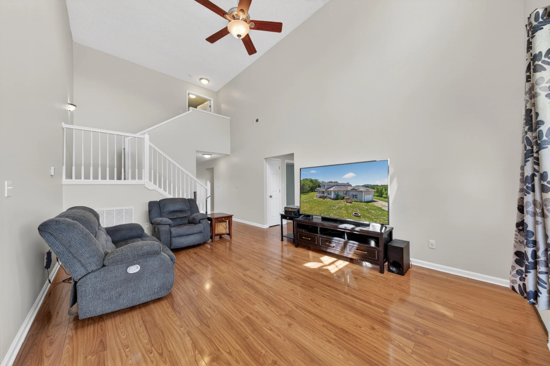 1633 Pilot Mountain RD - Photo 6