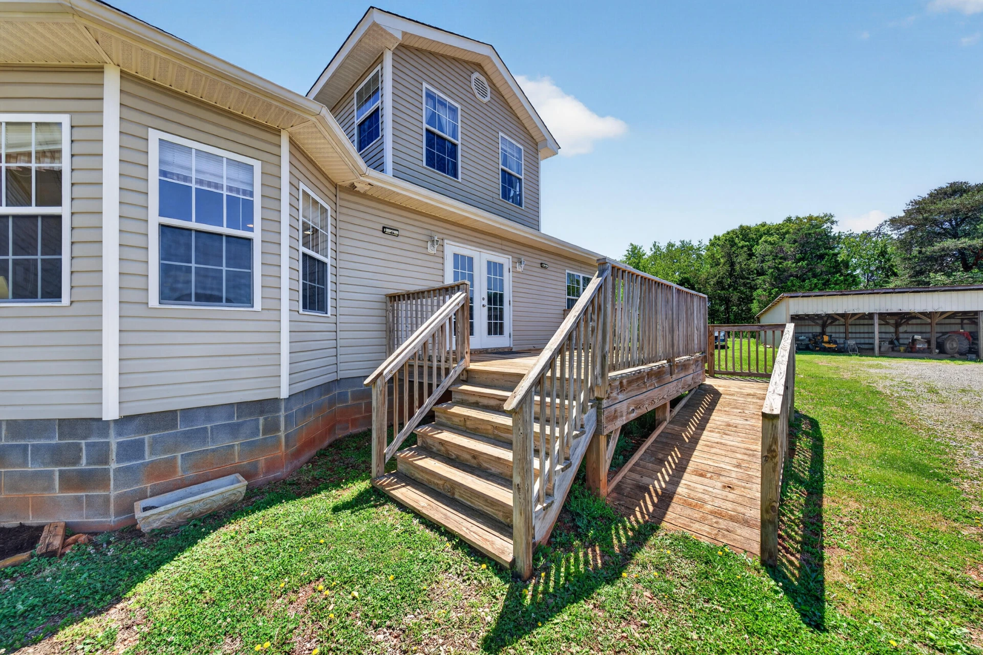 1633 Pilot Mountain RD - Photo 64