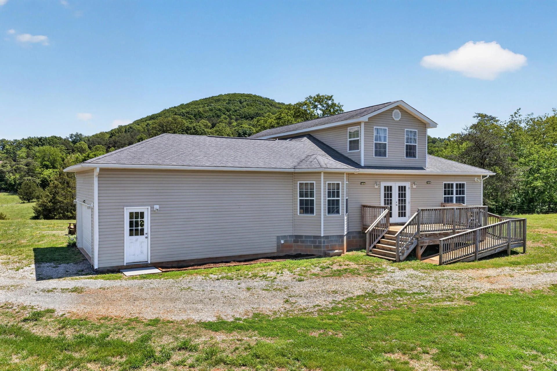 1633 Pilot Mountain RD - Photo 66