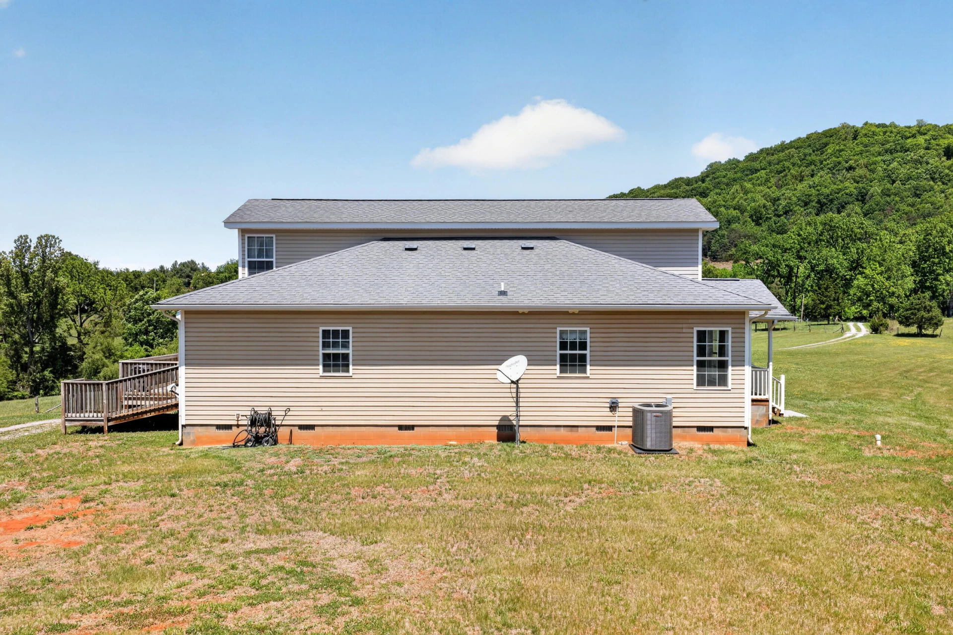1633 Pilot Mountain RD - Photo 69