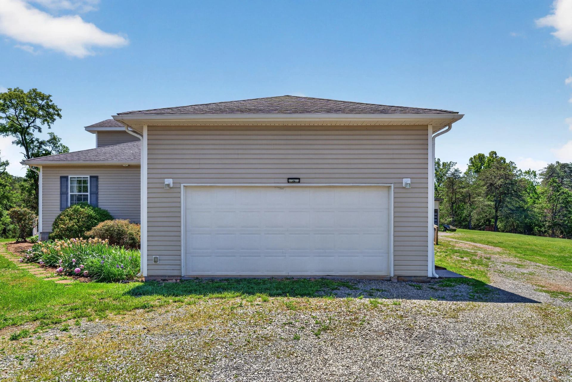 1633 Pilot Mountain RD - Photo 73