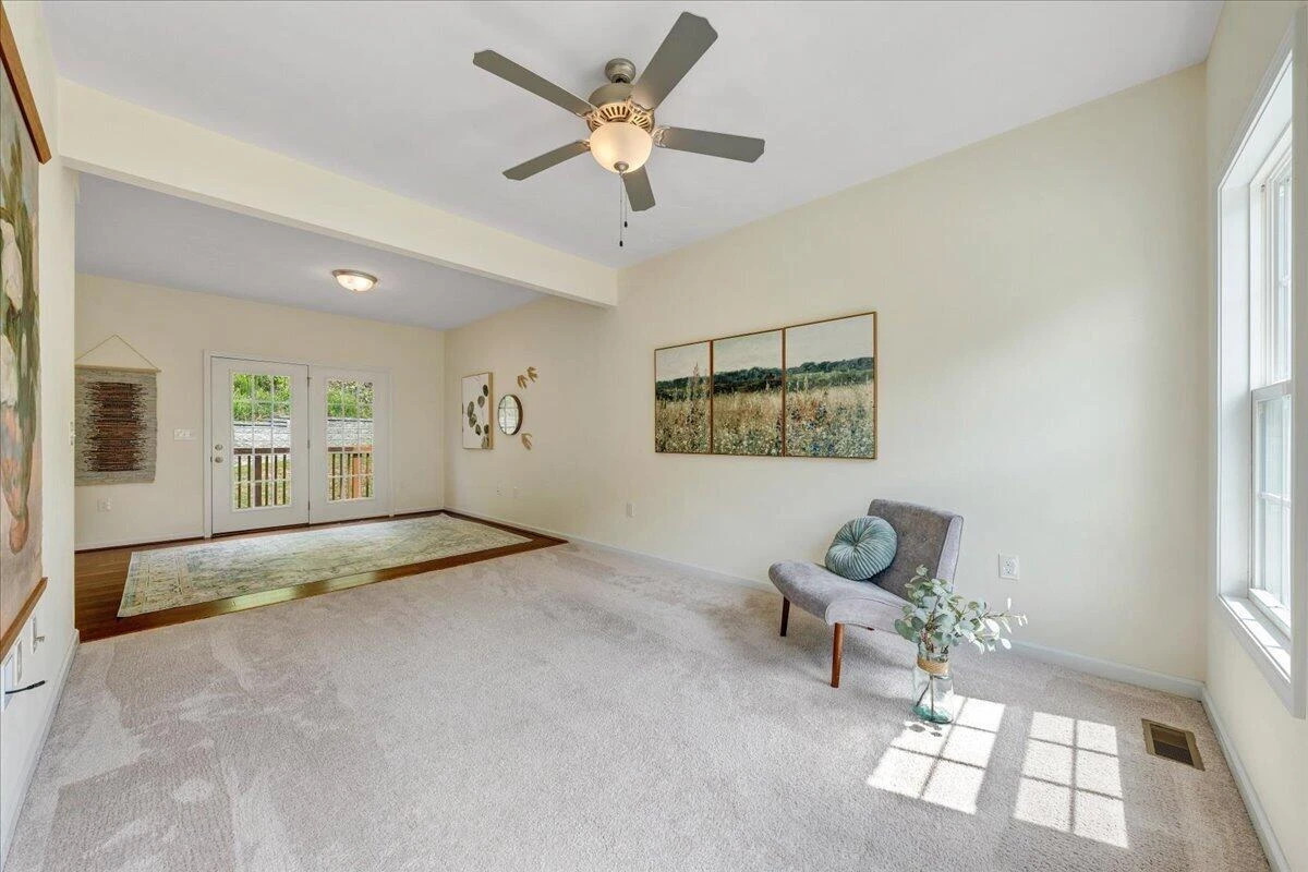 4362 William CT - Photo 9