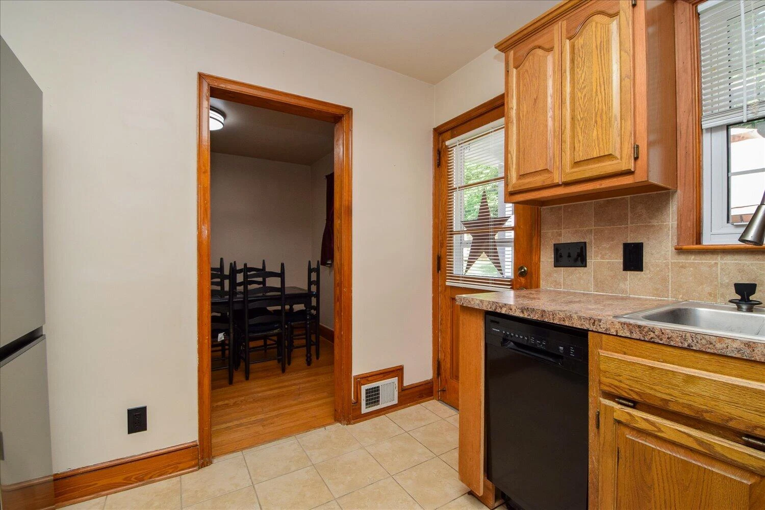 6531 Old Mill RD - Photo 12