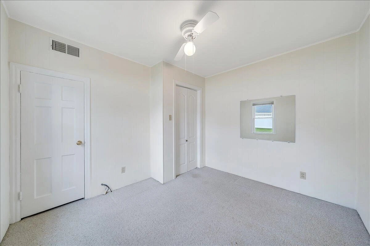 40 Upland DR - Photo 14