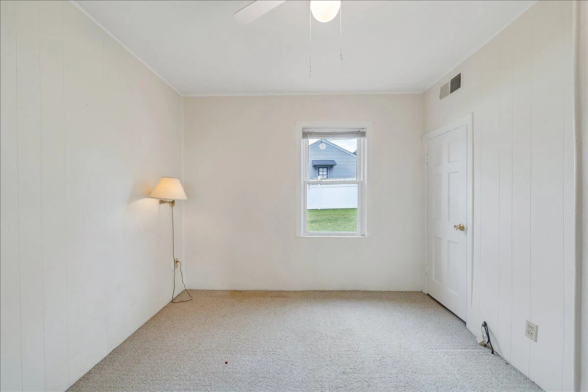 40 Upland DR - Photo 15