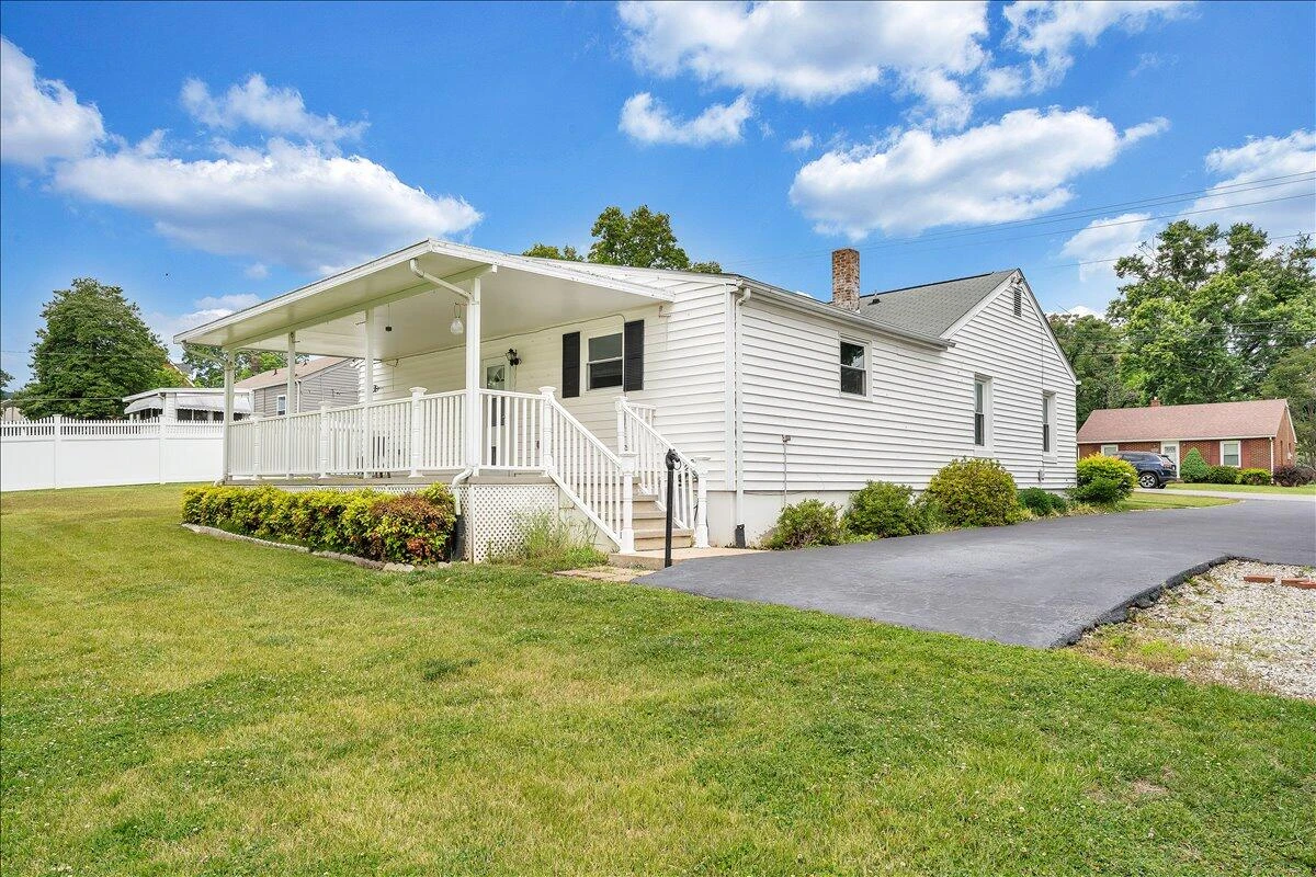 40 Upland DR - Photo 32