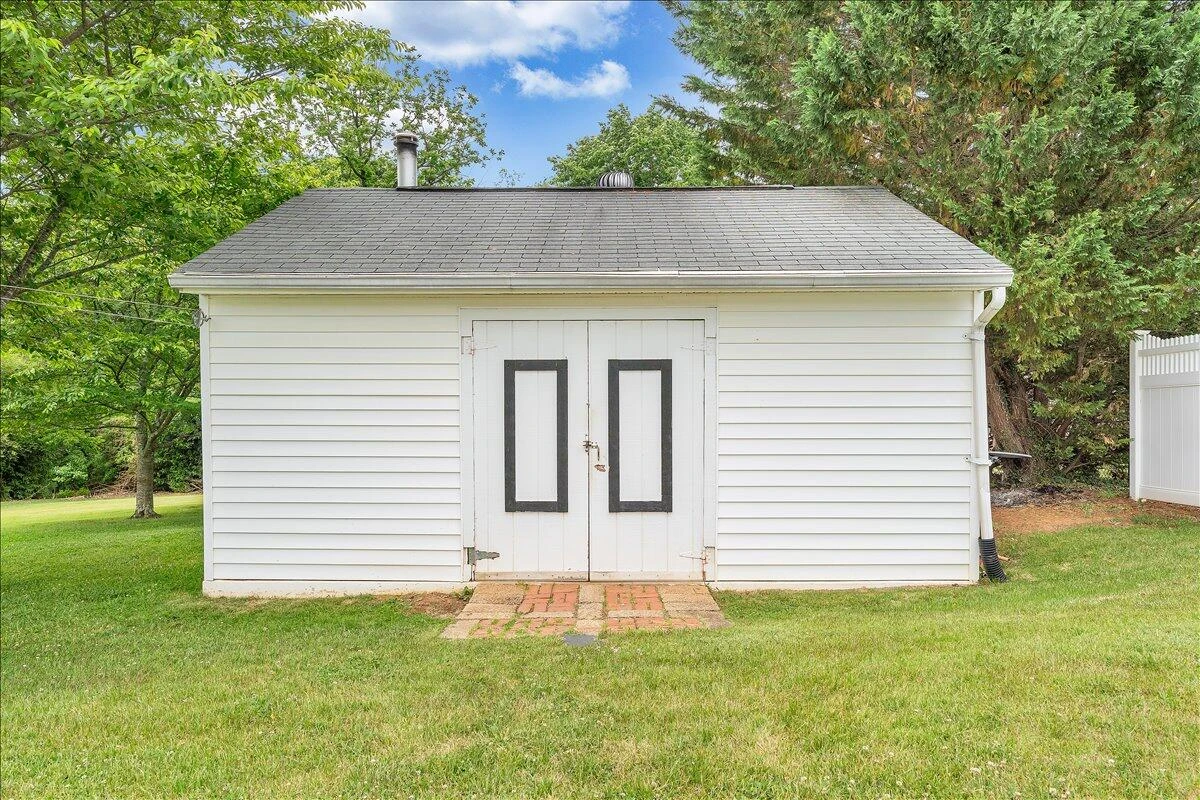 40 Upland DR - Photo 34