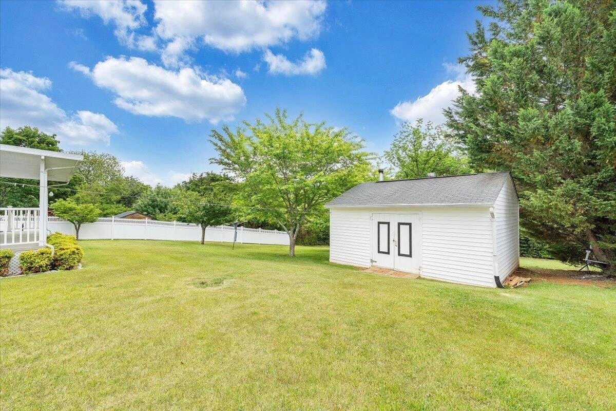 40 Upland DR - Photo 36