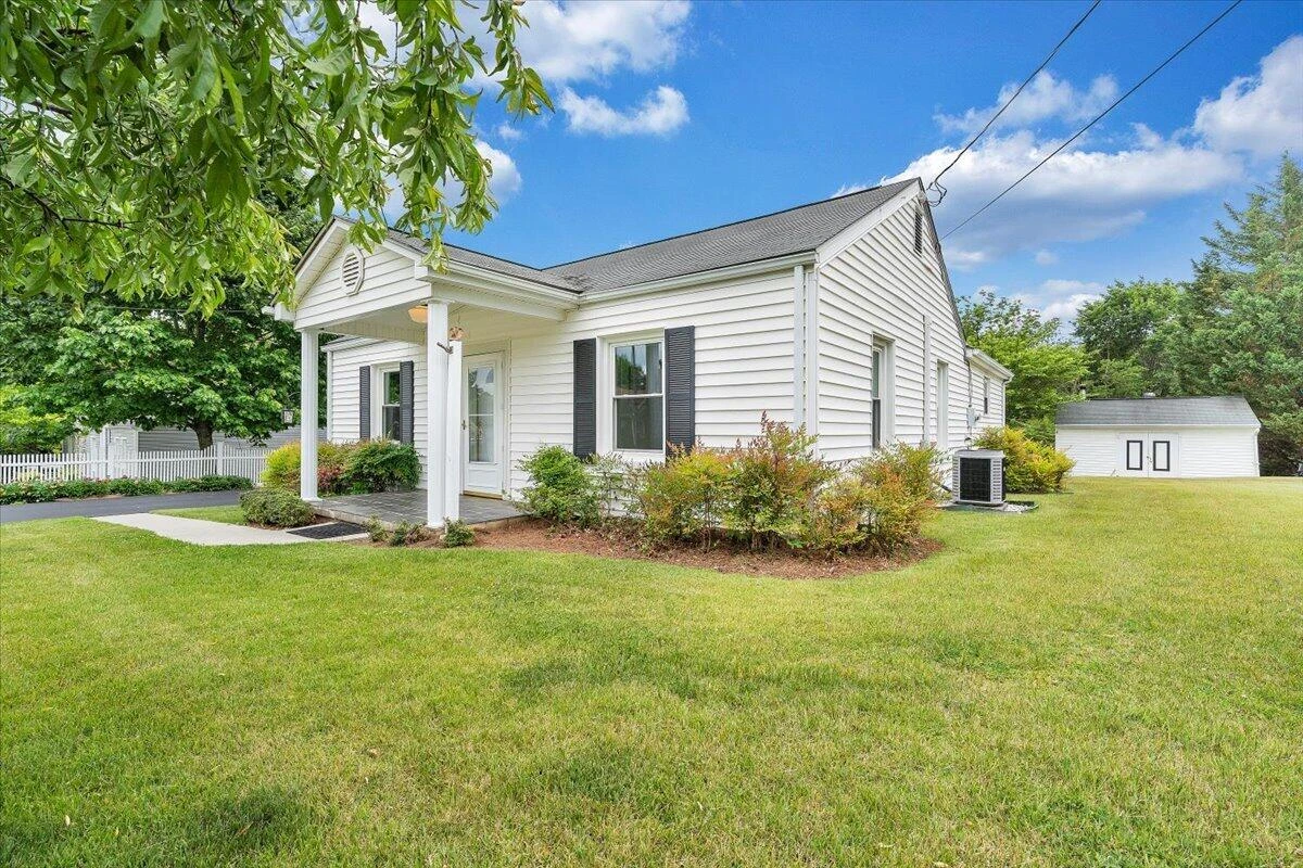 40 Upland DR - Photo 4