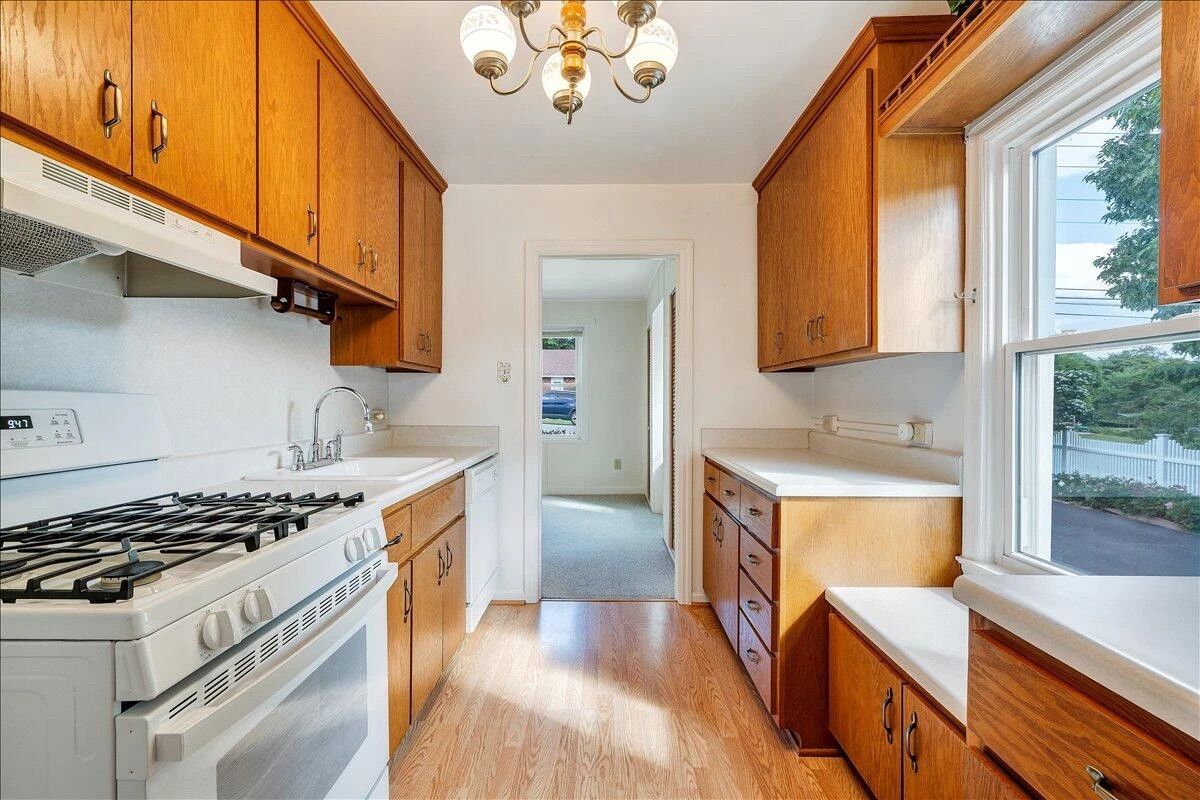 40 Upland DR - Photo 9