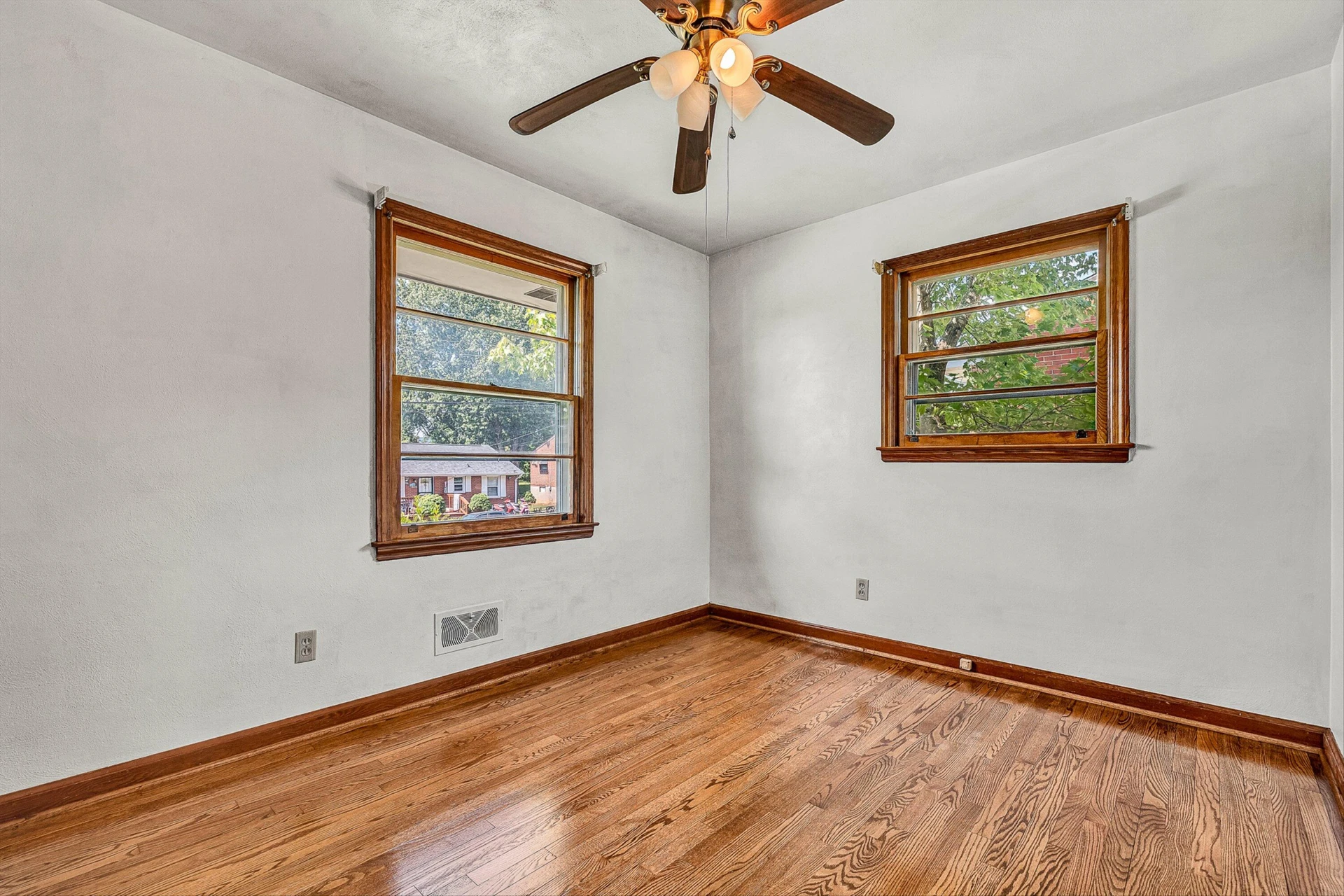 5225 Morwanda ST NW - Photo 14