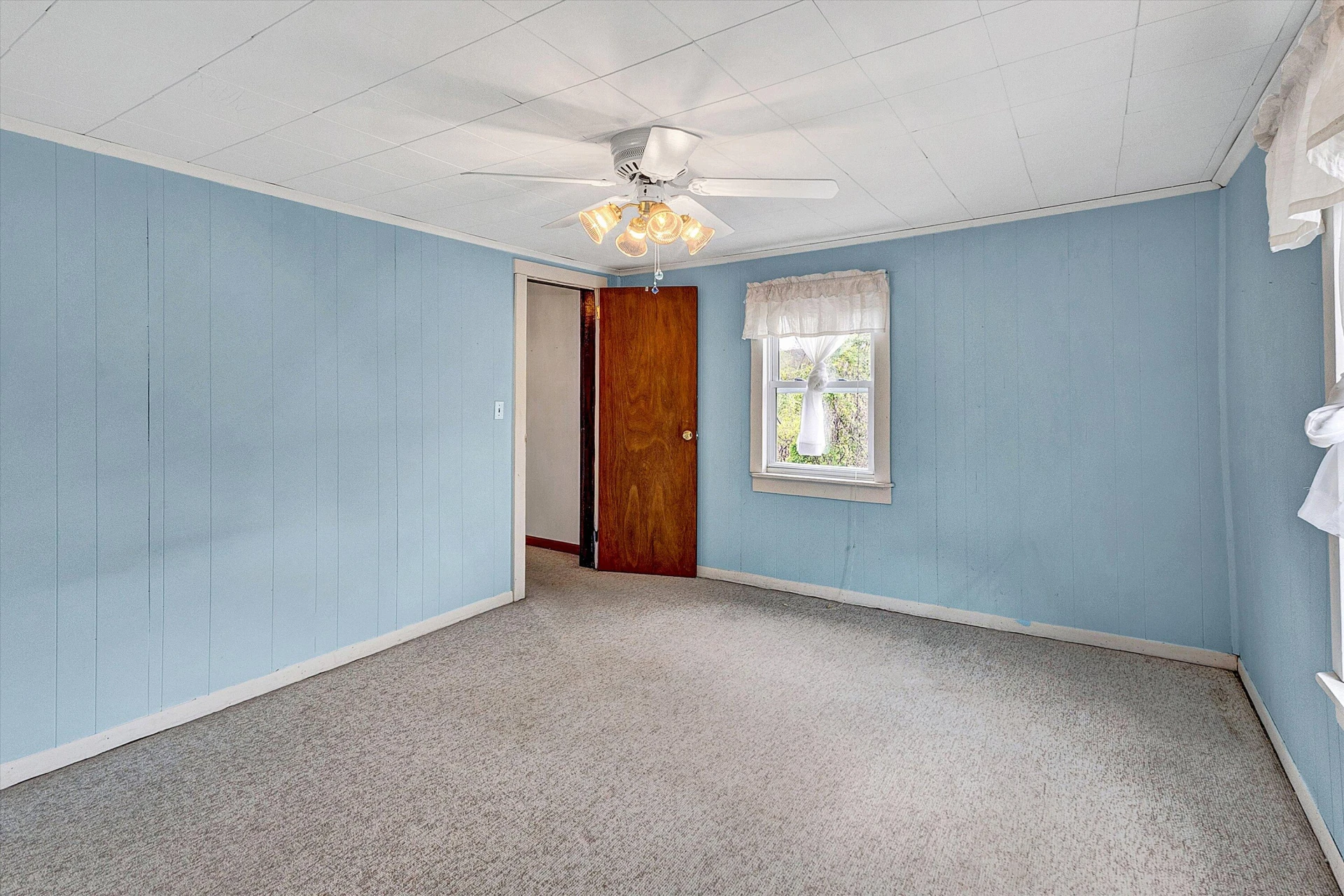 1220 Railroad AVE - Photo 18