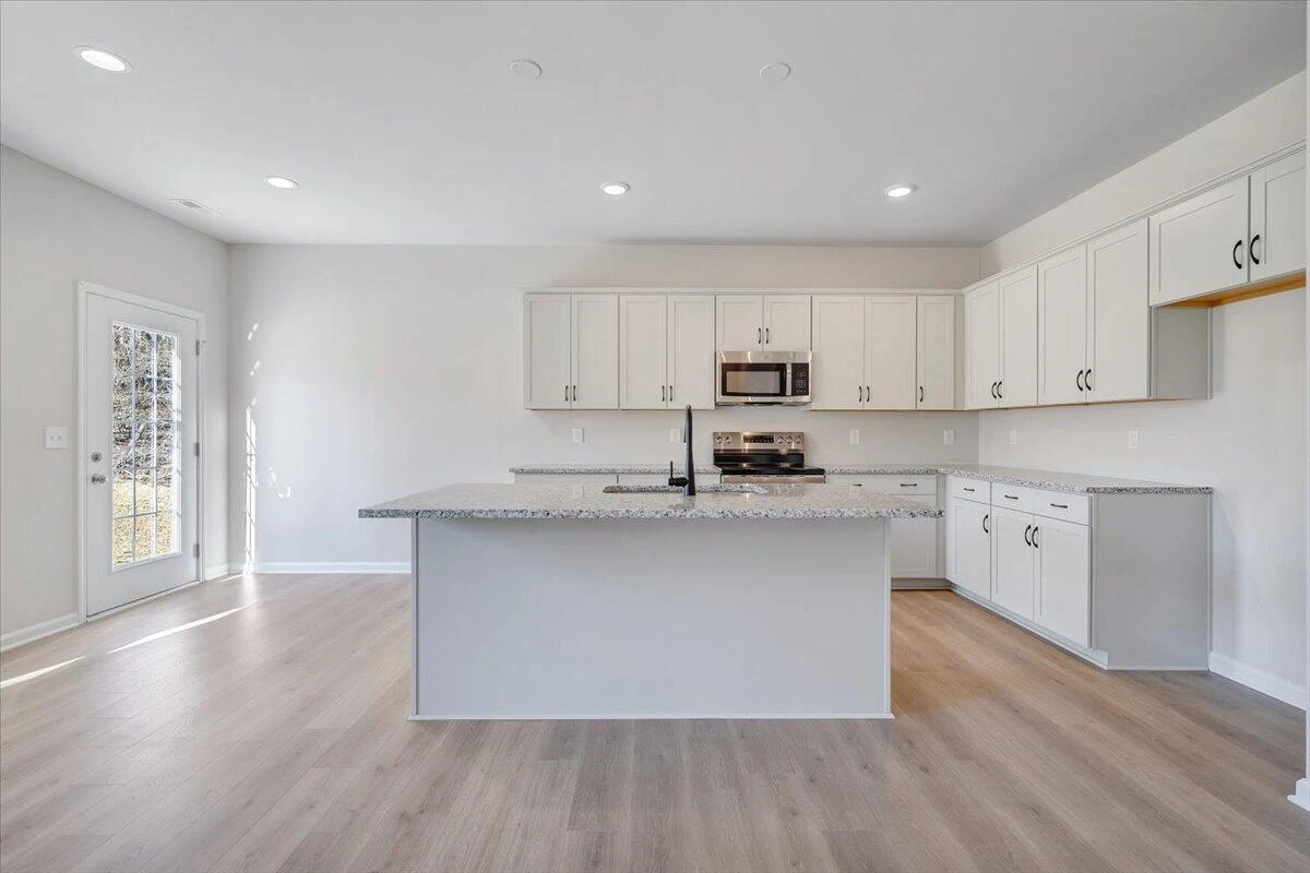 7355 King's Pointe DR - Photo 12