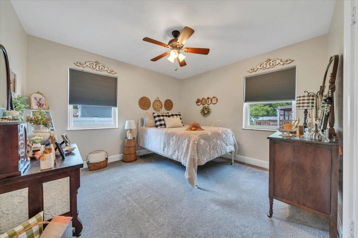 3506 Greenland AVE NW - Photo 16