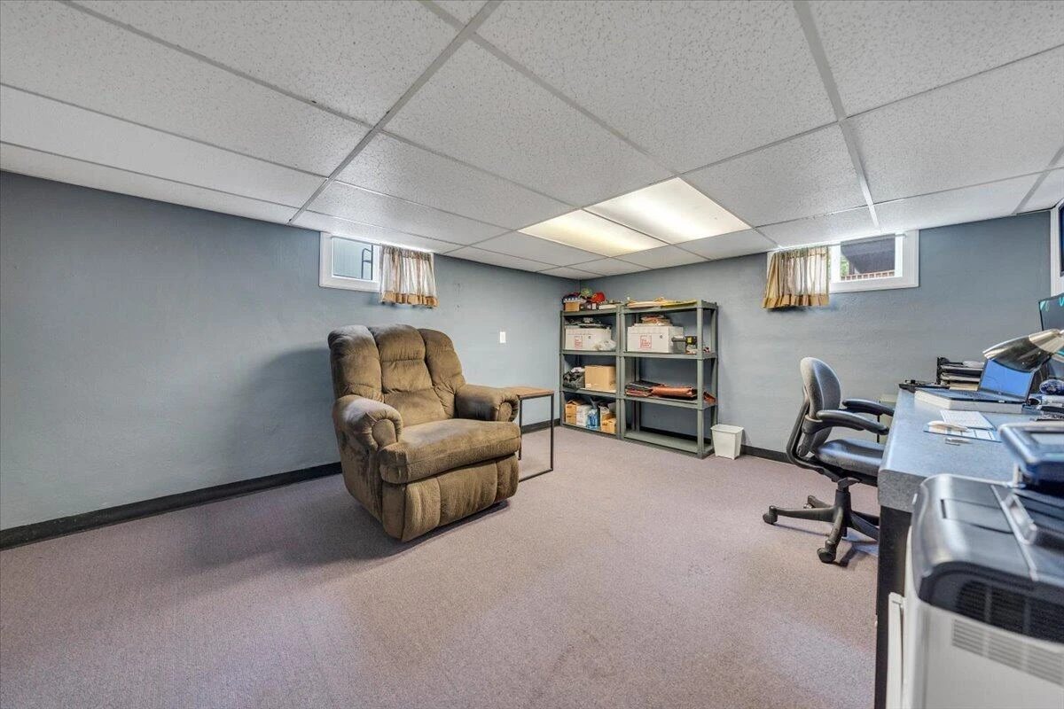3506 Greenland AVE NW - Photo 29