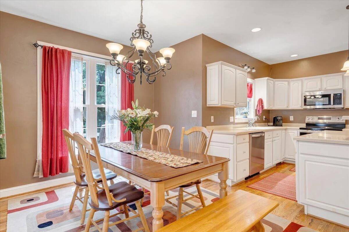 1236 Longview RD - Photo 10