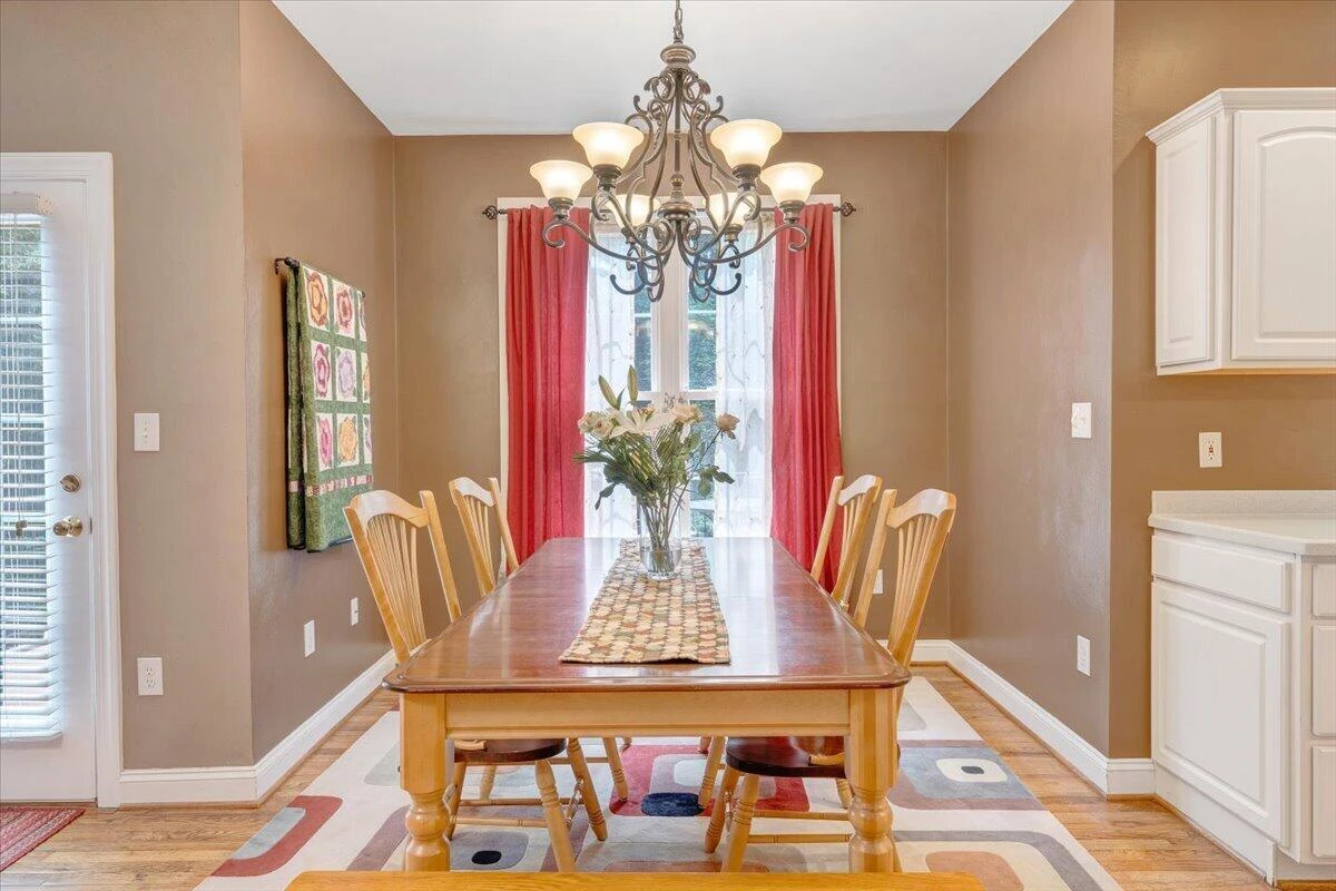 1236 Longview RD - Photo 11