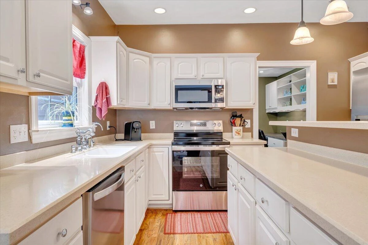 1236 Longview RD - Photo 13