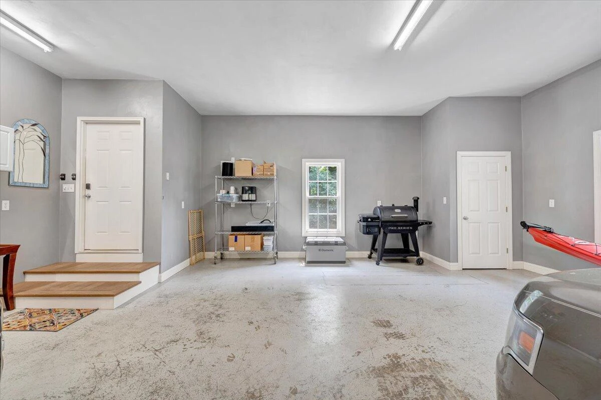 1236 Longview RD - Photo 27