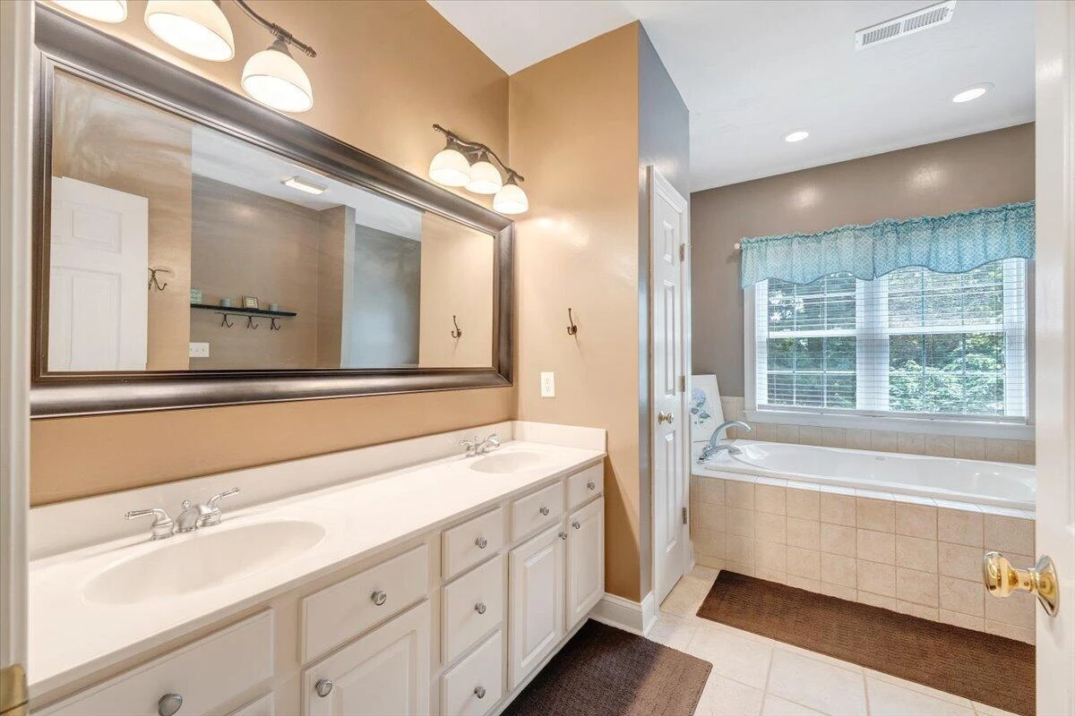 1236 Longview RD - Photo 30
