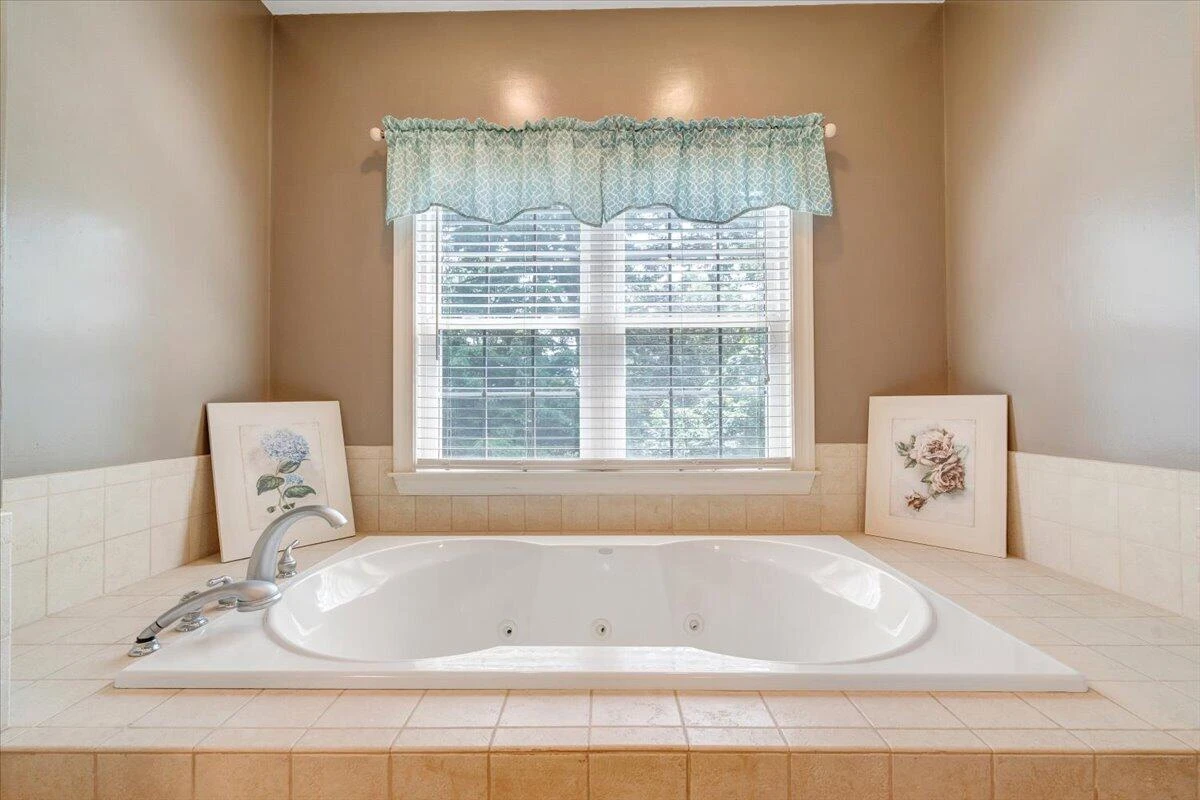 1236 Longview RD - Photo 31