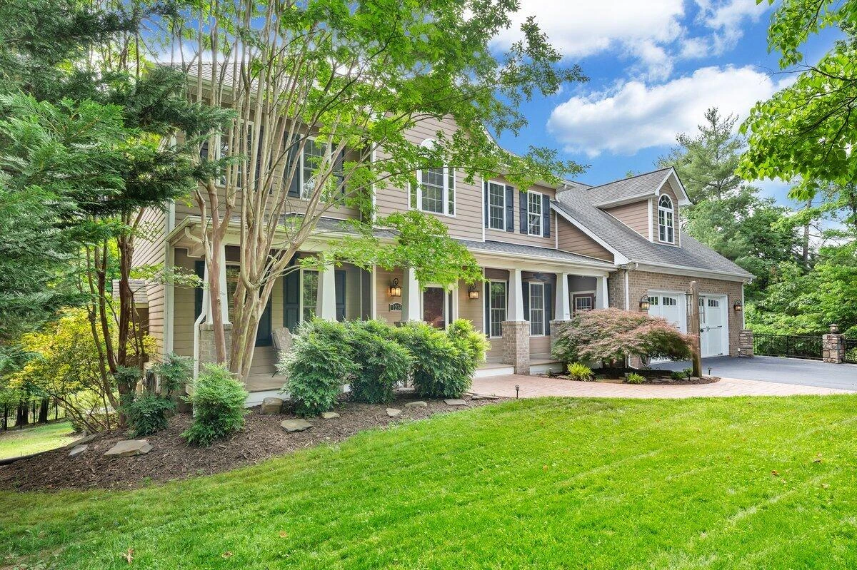 1236 Longview RD - Photo 4