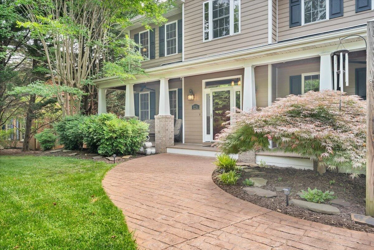 1236 Longview RD - Photo 5