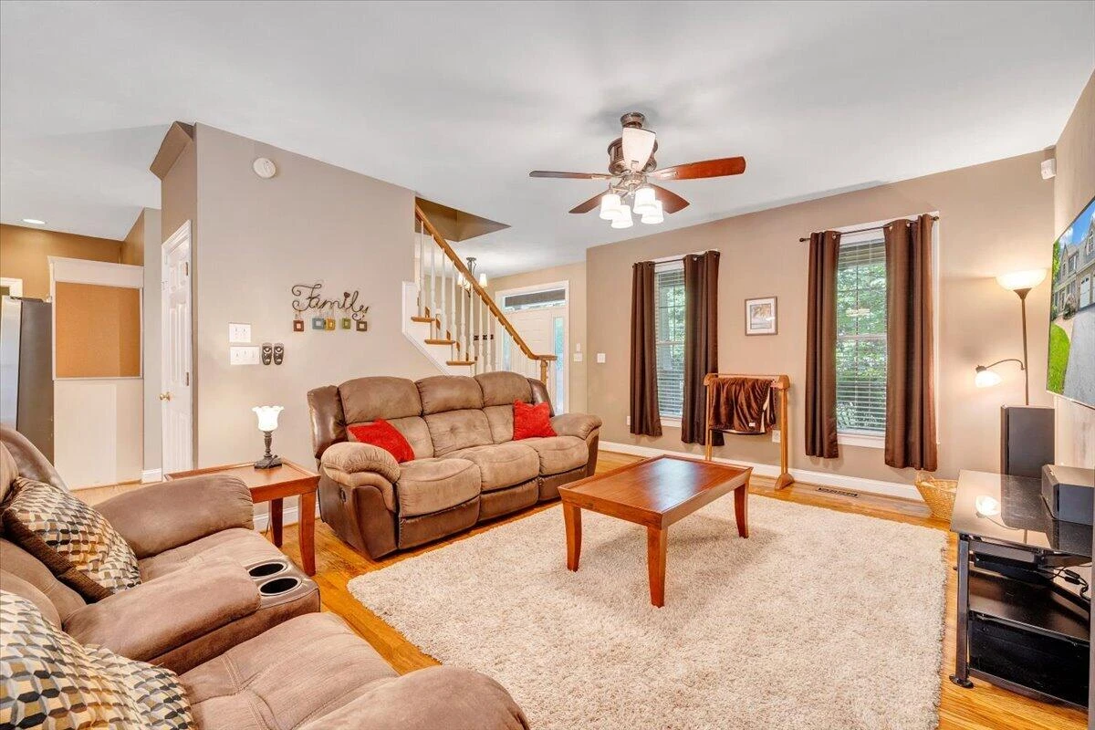 1236 Longview RD - Photo 9