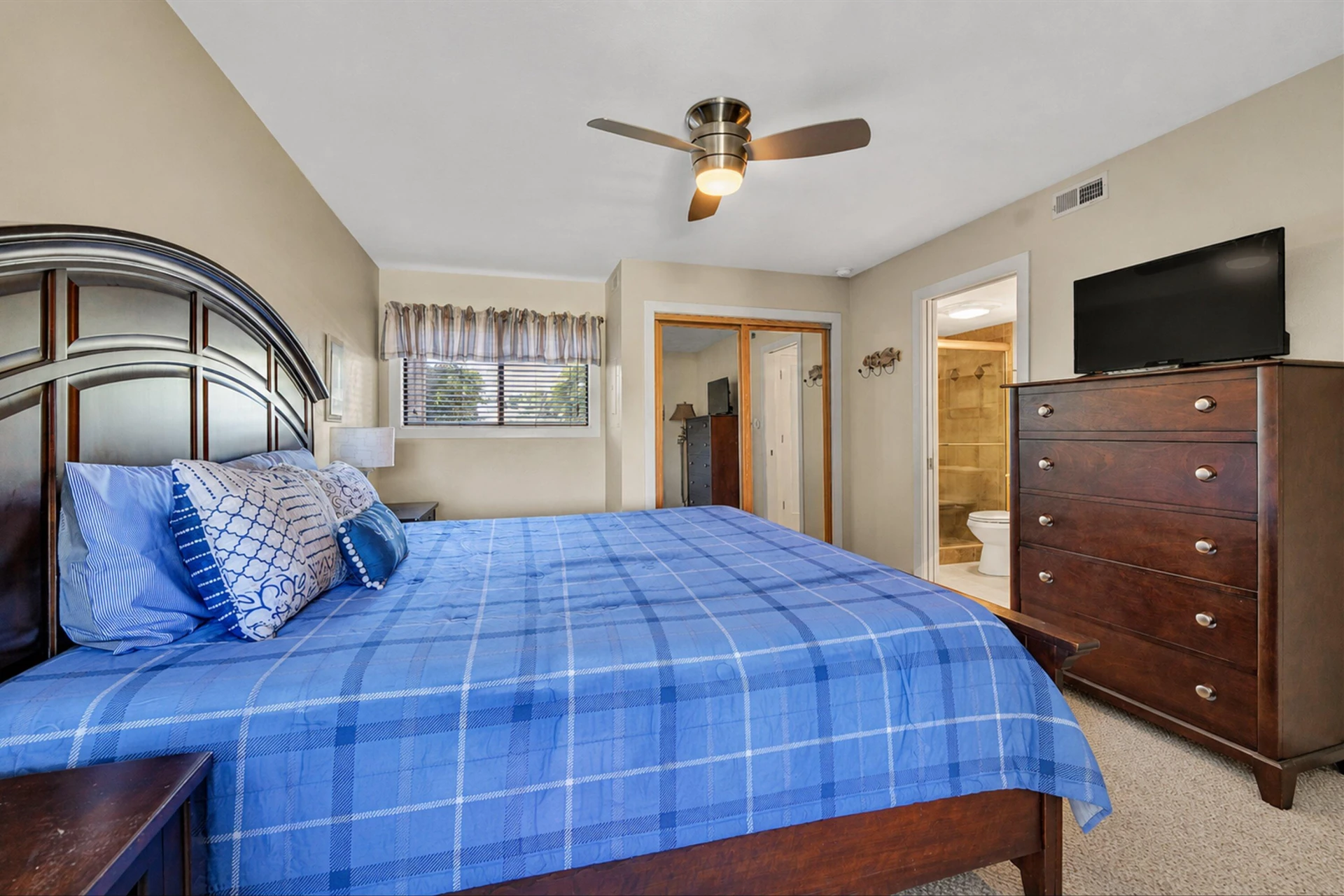 170 Sailors Cove DR #UNIT 1204 - Photo 12