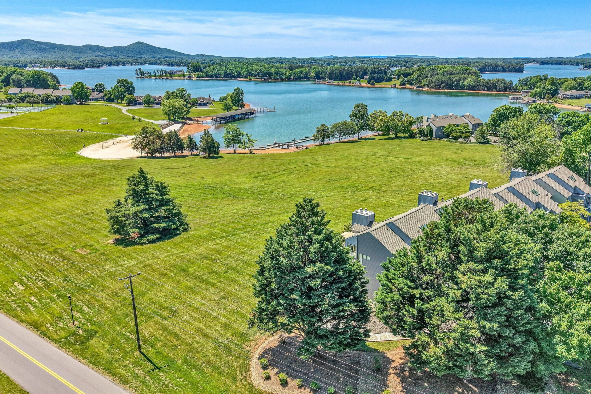 170 Sailors Cove DR #UNIT 1204 - Photo 2