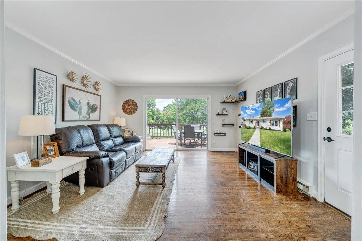 5131 Hazelridge RD NW - Photo 15